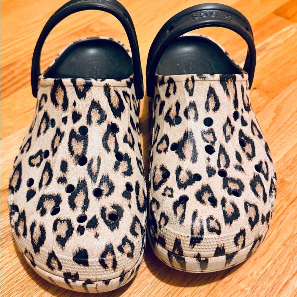 Women’s Leopard Print Platform Crocs Size 10 – Worn Twice